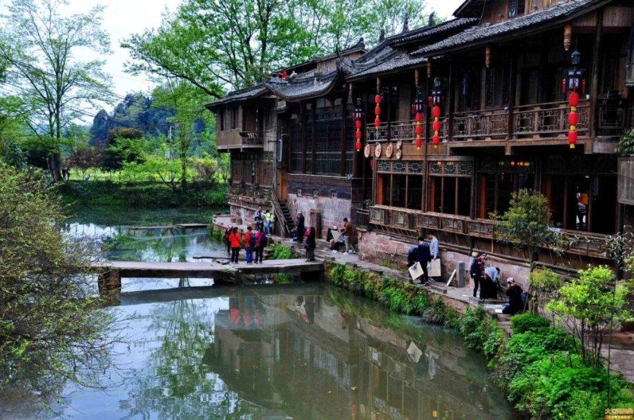 皇冠地下城选关版